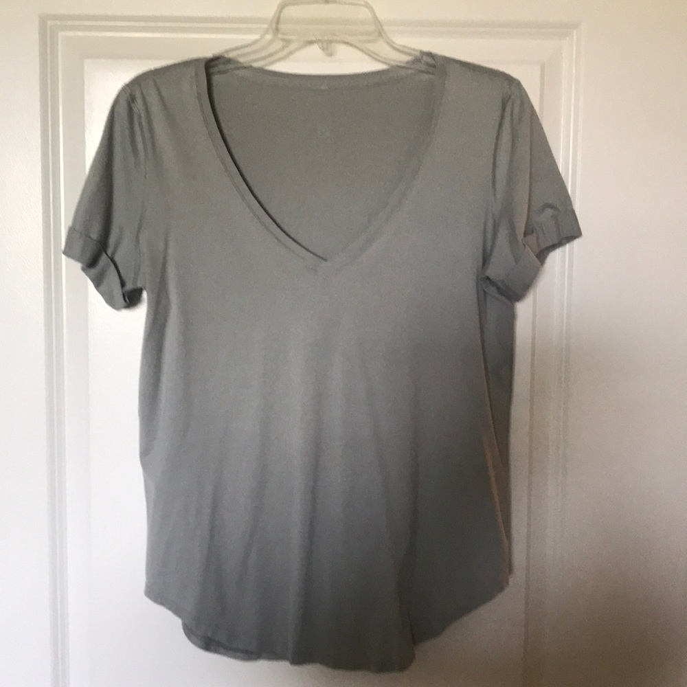 LuLuLemon Light Green T-Shirt: Size 8